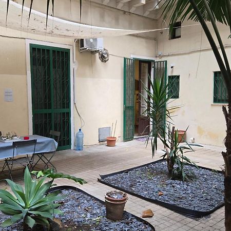 Отель Saranton House Катания Экстерьер фото