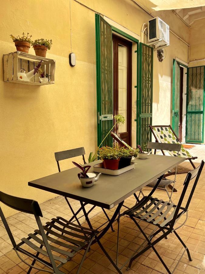 Отель Saranton House Катания Экстерьер фото